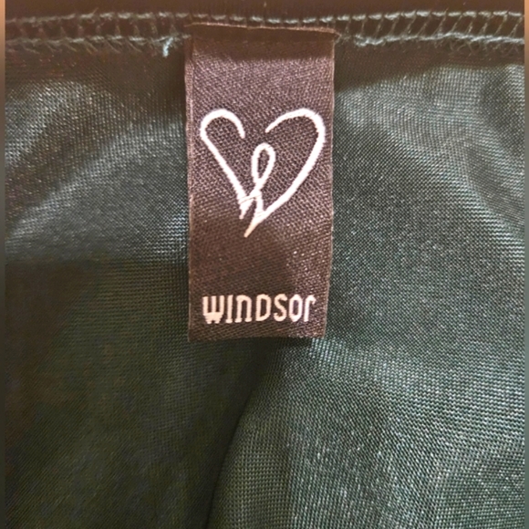 Windsor Formal Gown - Picture 7 of 8